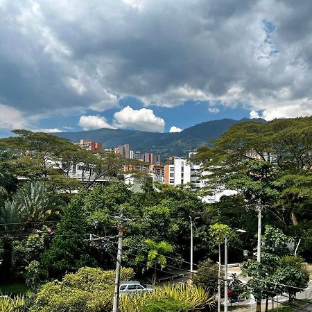 Apartamento Con Excelente Ubicacion En エンビガド エクステリア 写真